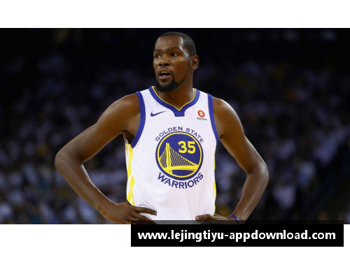 勇士主教练凯文·杜兰特宣布13年NBA生涯画上句号，球迷泪洒球场